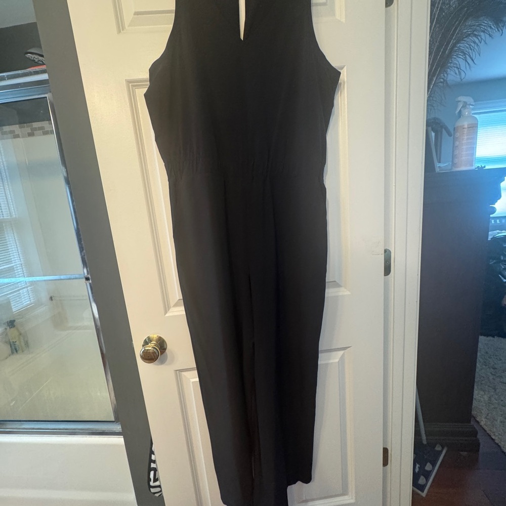 Banana Republic Black V Neck Jumpsuit XL Tall Never Worn NWOT